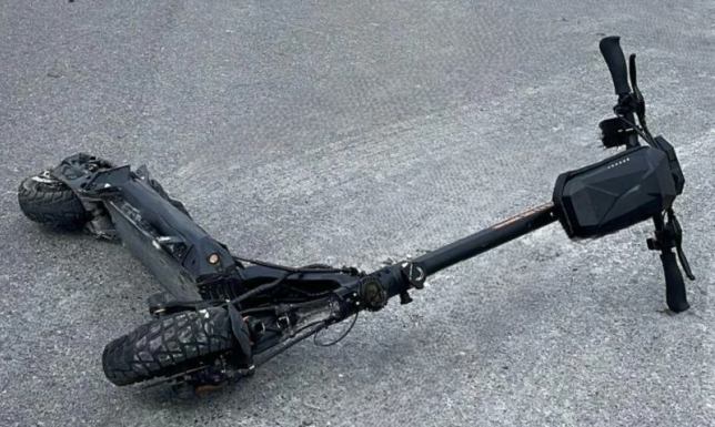 Samochód kontra hulajnoga - wynik do przewidzenia