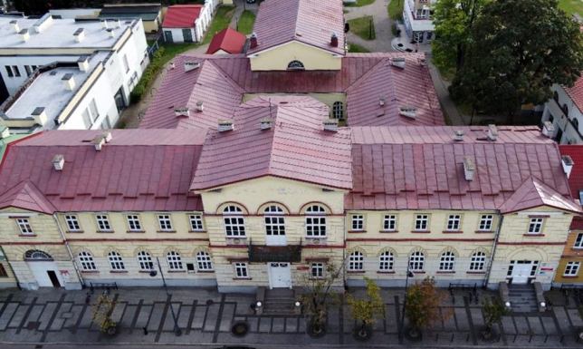 Winda dla niepełnosprawnych ma zostać wybudowana w I LO opracowanie dokumentacji projektowej budowy windy w I Liceum Ogólnokształcącym