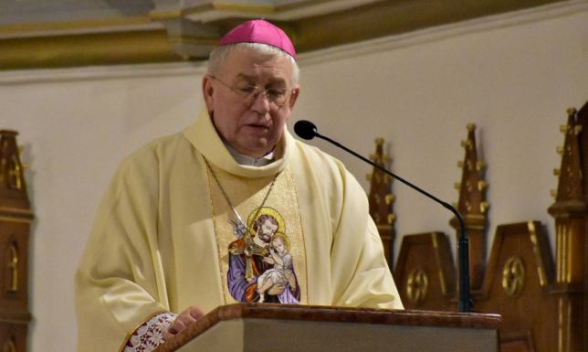 Biskup apeluje o przestrzeganie reżimu sanitarnego prośba do kapłanów i wiernych o przestrzeganie zasad bezpieczeństwa sanitarnego