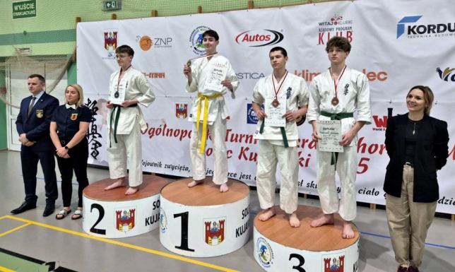 Złoto Kacpra Kluczyńskiego i Kacpra Radzewicza oraz srebro Julii Rybackiej 
