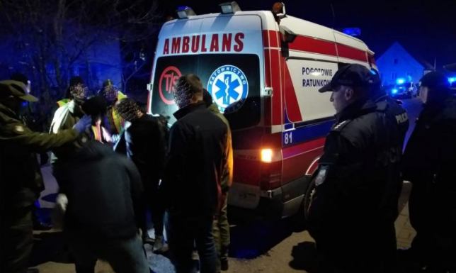Grupa przestępcza przewoziła obcokrajowców karetkami Akt oskarżenia przeciw grupie przestępczej przewożącej cudzoziemców karetkami