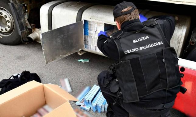 Przechwycili papierosy warte ponad ćwierć miliona złotych