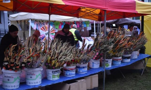 święto obchodzone siedem dni przed Wielkanocą, rozpoczyna Wielki Tydzień.