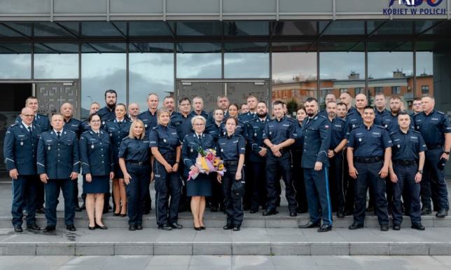 uroczyste obchody z okazji 100-lecia kobiet w Policji