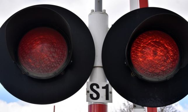 Zablokowany jest przejazd kolejowy w miejscowości Trakiszki,