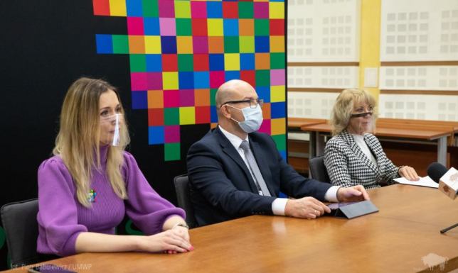 Uczeń z Suwałk wśród najzdolniejszych w województwie stypendia Zarządu Województwa Podlaskiego za szczególne osiągnięcia w nauce