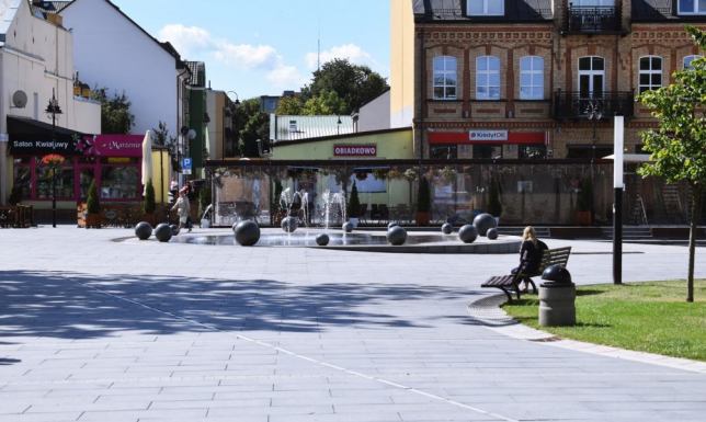 Osoby starsze boją się w godzinach wieczornych korzystać z placu Marii Konopnickiej