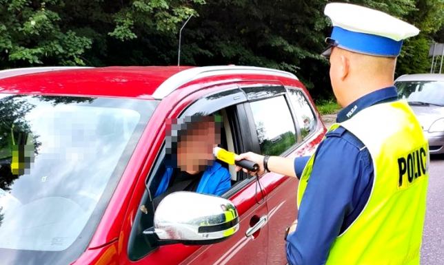 suwalscy policjanci na terenie miasta i powiatu badali trzeźwość kierowców