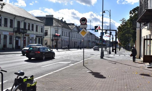 trzy oferty w przetargu na dostawę energii elektrycznej