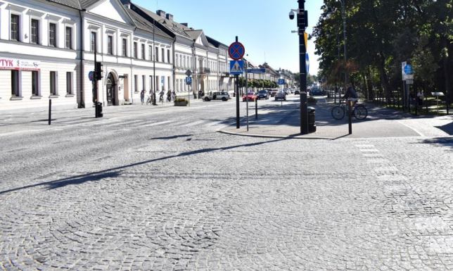 zachowanie szczególnej ostrożności i zastosowanie się do wprowadzonego oznakowania