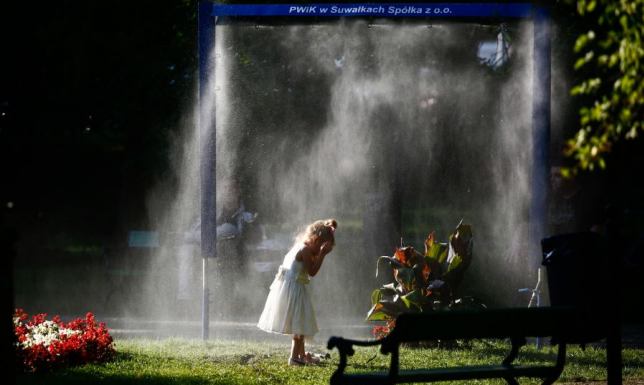  Ratusz przestrzega mieszkańców przed nadciągającą falą upałów