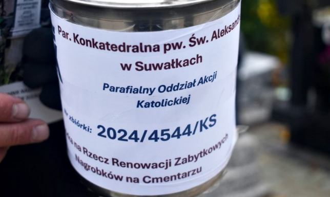 kwesta na cmentarzu parafialnym przy ulicy Bakałarzewskiej w Suwałkach