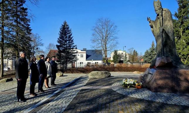 Papież Polak odszedł 2 kwietnia 2005 roku o godzinie 21:37 w Watykanie