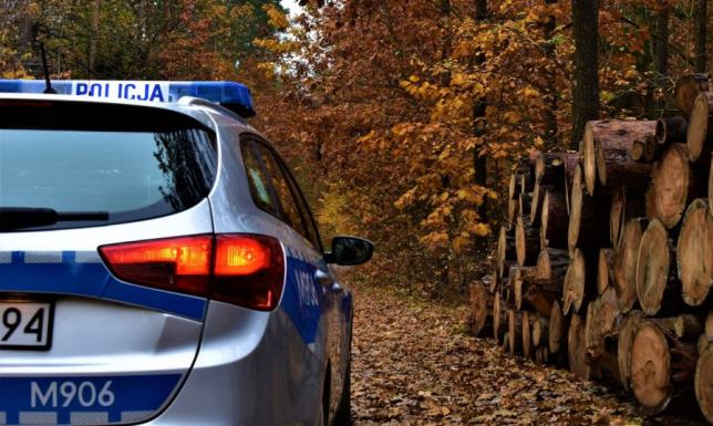 Nocne poszukiwania 71-latka Mężczyzna wyjechał w sobotę (05.10) do lasu i zabłądził