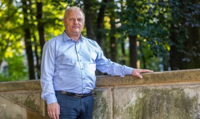 Poseł uruchomił telefon interwencyjny dla rolników Lech Kołakowski przeciwko piątce Kaczyńskiego