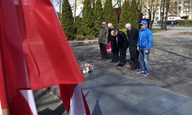 delegacja Nowej Lewicy tradycyjnie uczciła Święto Pracy