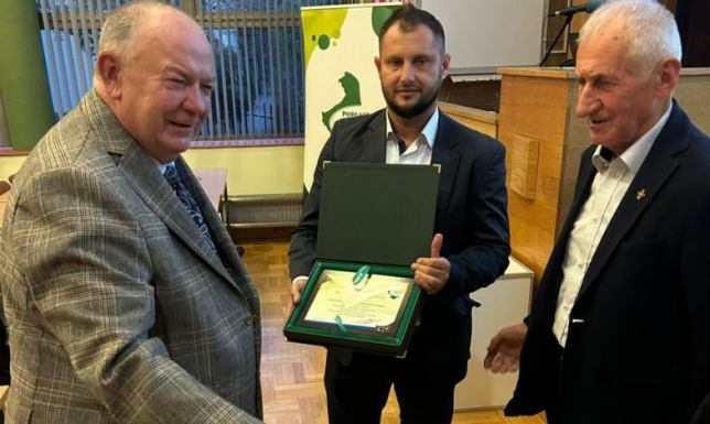 uhonorowano Leszka Lewoca, dyrektora Miejskiego Ośrodka Pomocy Rodzinie