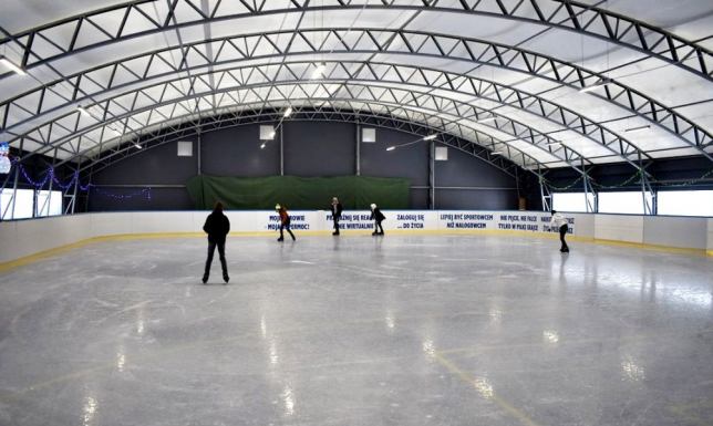 „Budowa profesjonalnego lodowiska przy stadionie Wigry Suwałki"