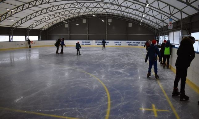 6. grudnia otwarte zostanie lodowisko miejskie przy SP 11 w Suwałkach