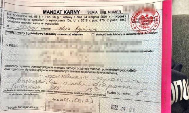 2000 złotych mandatu otrzymał kierowca busa, który nie ustąpił pierwszeństwa