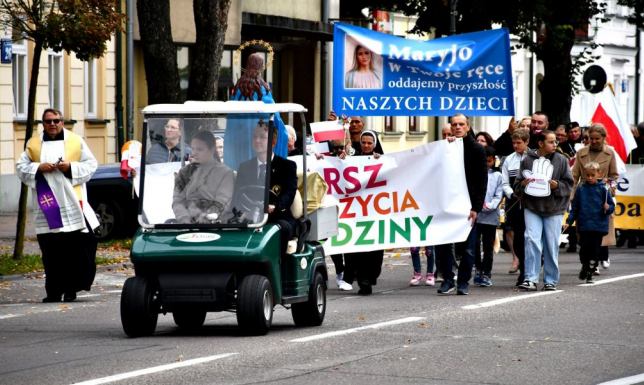 „Przyszłość dzieci w naszych rękach”