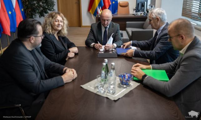 inwestycja w młodzież i rozwój piłki nożnej w regionie