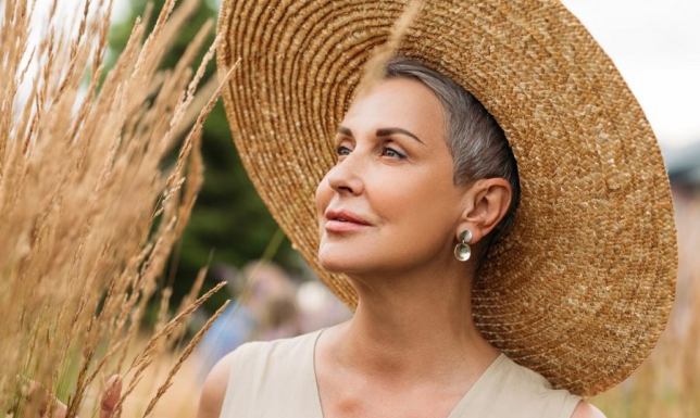 Menopauza już niestraszna - suplementy diety, które pomagają przejść przez okres przekwitania Menopauza już niestraszna - suplementy diety, które pomagają przejść przez okres przekwitania