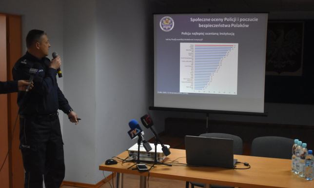 Mniej mandatów, większa skuteczność i społeczne zaufanie