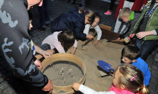 Europejskie Dni Archeologii w Suwałkach Muzeum Okręgowe w Suwałkach organizuje imprezę "Zostań Archeologiem!"