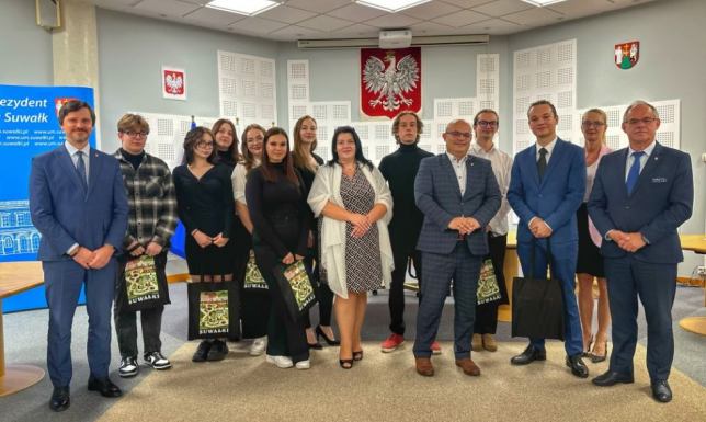 Młodzieżowa Rada Miasta podsumowała rok kadencji Sesja podsumowująca drugi rok VIII kadencji Młodzieżowej Rady Miasta