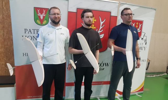 Mistrzostwa Polski Modeli Halowych dla Juniorów i Seniorów