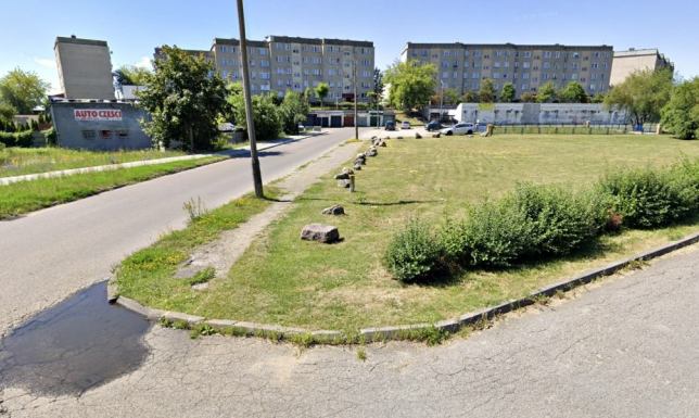 rozważenie remontu chodnika przy ul. Stanisława Moniuszki w Suwałkach