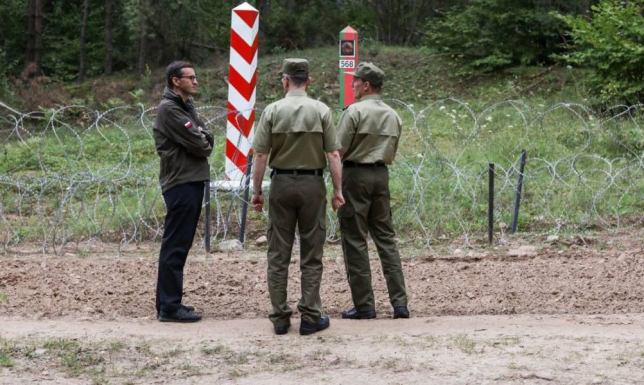 Premier z wizytą na granicy polsko-białoruskiej Wizyta szefa rządu w Kuźnicy