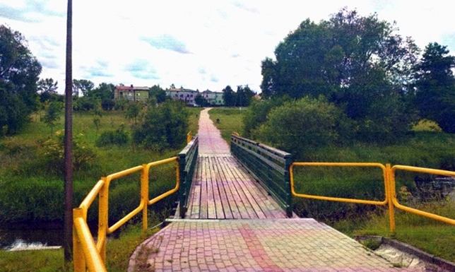  zainstalowanie oświetlenia wzdłuż chodnika pieszo-rowerowego