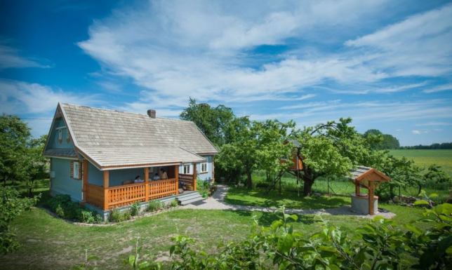 Podróż w przeszłość: najpiękniejsze odrestaurowane domy na wakacje Podróż w przeszłość: najpiękniejsze odrestaurowane domy na wakacje