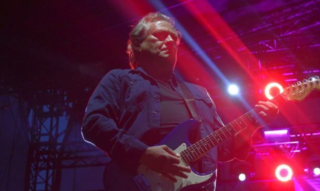 Bluesowy wieczór w deszczu