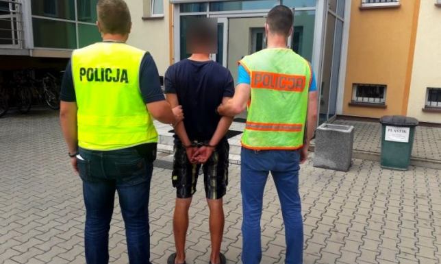 Złamał rękę policjantowi