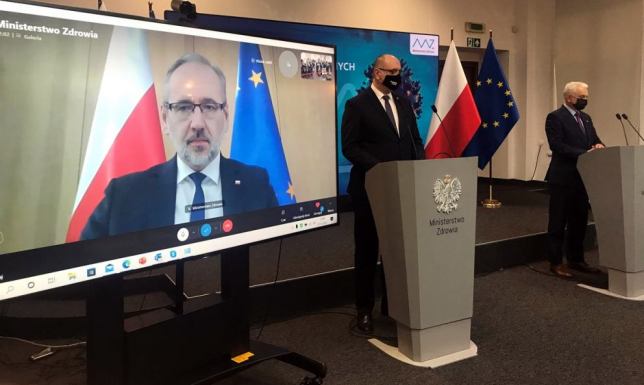 Nowe obostrzenia i obowiązkowe szczepienia dla wybranych grup pracowniczych Adam Niedzielski poinformował o kolejnych planowanych przez rząd krokach w walce z pandemią koronawirusa