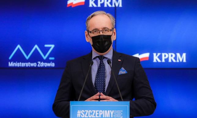 Otwarte salony fryzjerskie, nauczanie hybrydowe w klasach I-III Adam Niedzielski, konferencja w sprawie zniesienia części obostrzeń