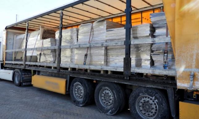 Nielegalny transport odpadów zatrzymany na obwodnicy Suwałk nielegalny transport odpadów w litewskiej ciężarówce na obwodnicy Suwałk