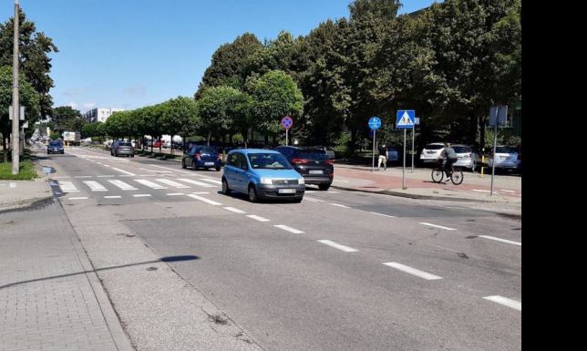 przejście przez jezdnię na T. Noniewicza zostanie odsunięte od ul. Muzycznej