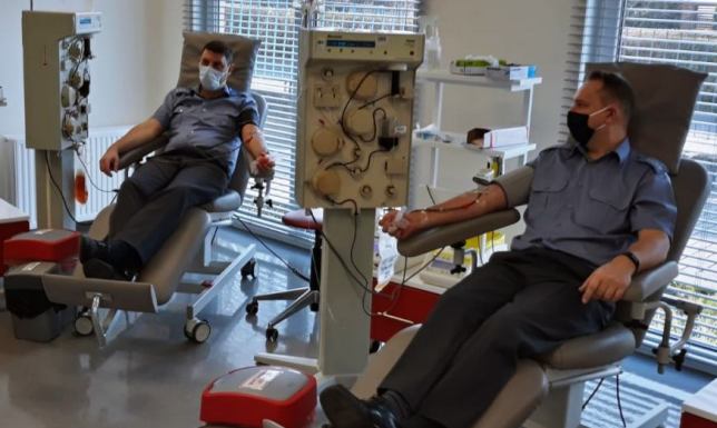 Służby mundurowe oddają osocze