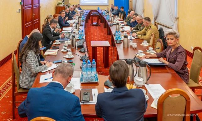 zapewnienie bezpieczeństwa dzieci i młodzieży podczas zimowych ferii