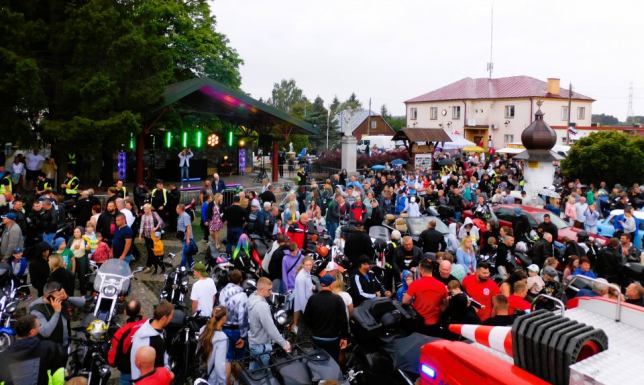 Odpust w Bakałarzewie i parada motocyklowo-samochodowa Odpust na św. Jakuba, połączony z IX Paradą motocyklowo-samochodową