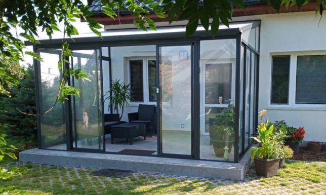 Zabudowa tarasu i aranżacja ogrodu - funkcjonalność przez cały rok Zabudowa tarasu i aranżacja ogrodu - funkcjonalność przez cały rok