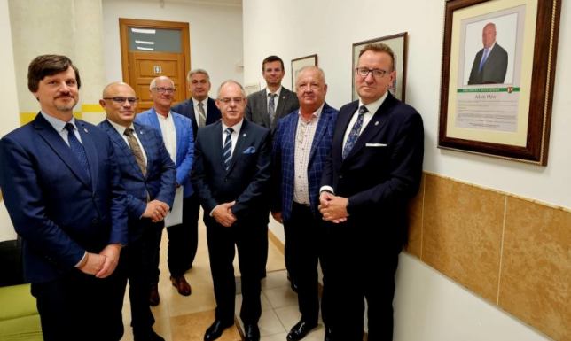 Adam Ołów, który został uhonorowany tytułem "Zasłużony dla Miasta Suwałk"