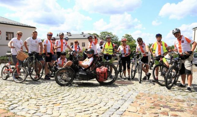 Fundacja "Pokonaj Raka" i MTB Suwałki na trasie OnkoTour 2021 Fundacja "Pokonaj Raka" i MTB Suwałki na trasie OnkoTour 2021