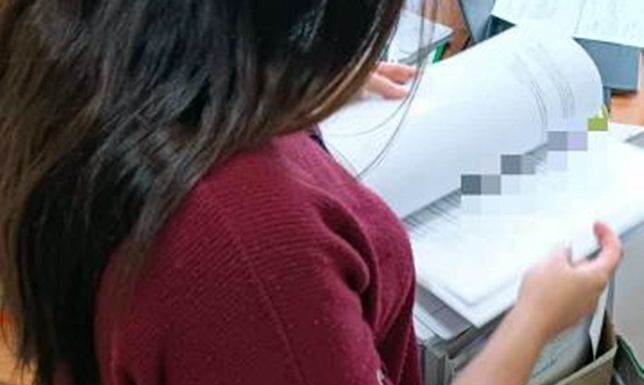  podszywanie się pod inne osoby, pranie brudnych pieniędzy i oszustwa