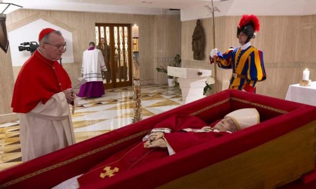  uroczysta Msza święta pogrzebowa Biskupa Rzymu Franciszka