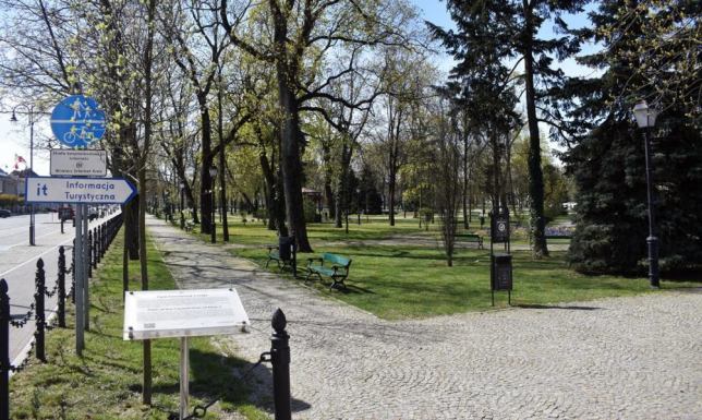 Tematyka spacerów związana będzie z historią, zabytkami i znanymi postaciami